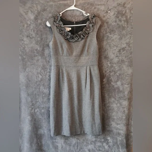 London Times Charcoal Sleeveless Midi Dress - Picture 3 of 10